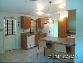 2nd image of 1368 NE 31st Pl