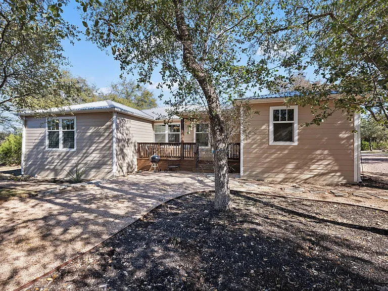 1610 Pace Bend Rd N — Photo 26