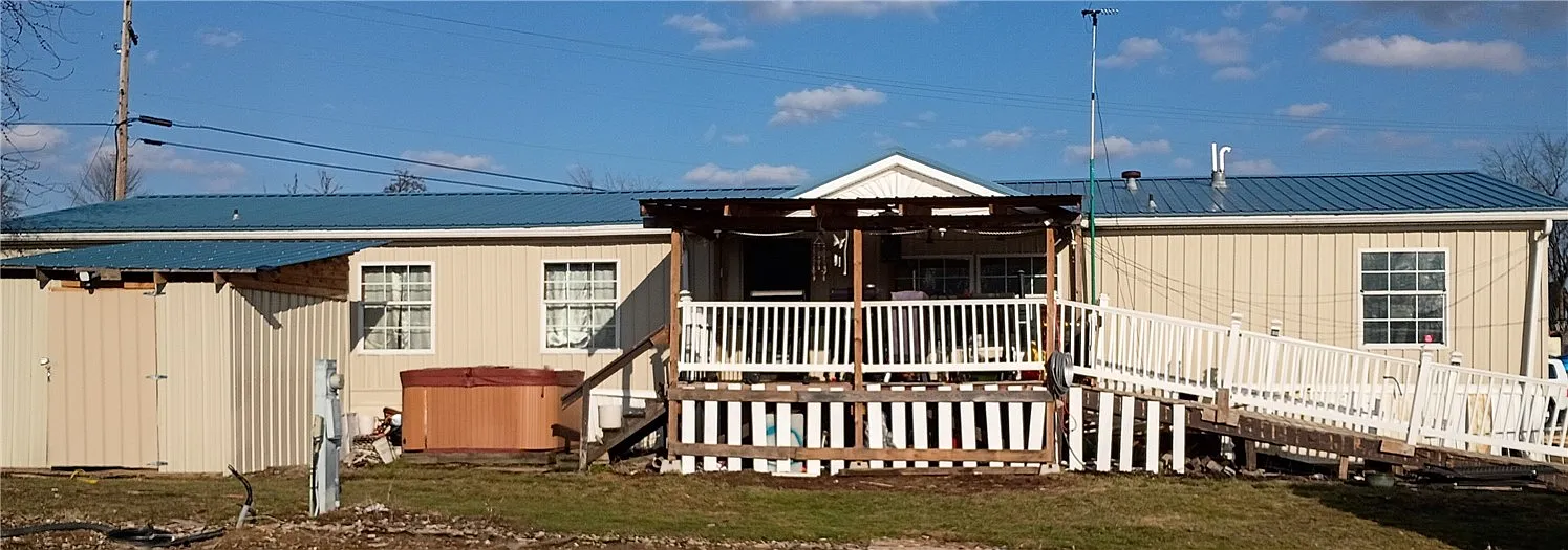 129 Shaner Dr photo 1