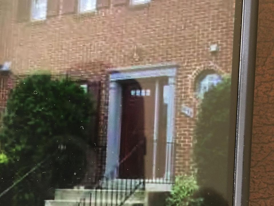 1st image of 7138 Lake Cove Dr #7138
