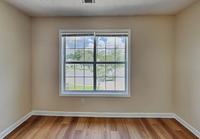 1867 Harmony Trce — Photo 15