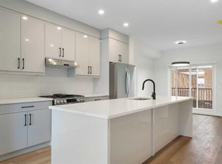 8808 W 48th St NE, Calgary, AB T3J2J5