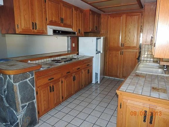 2nd image of 321 Gladys Ave