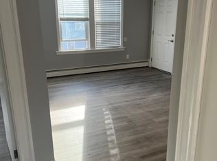 19 Leavitt Pl #4, Lynn, MA 01902