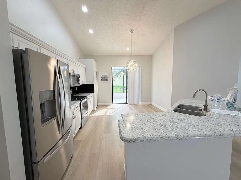6240A Fairskies Dr — Photo 12