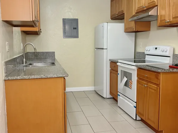 6742 Western Ave APT 8, Buena Park, CA 90621