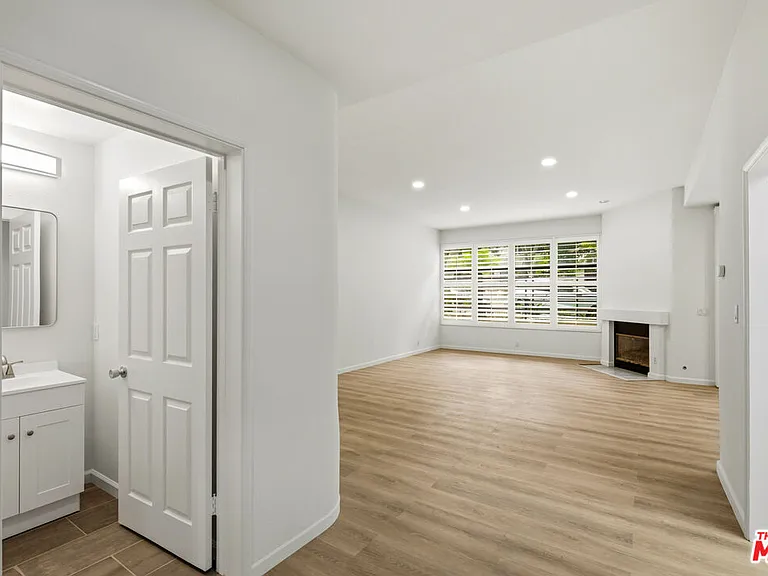 11636 Montana Ave #103 — Photo 5