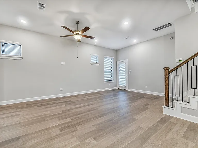 3311 Full Bellied Ln — Photo 4