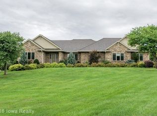 9140 G14 Hwy, Norwalk, IA 50211