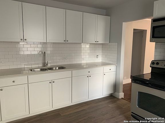 4th image of 907 Donaldson Ave #1