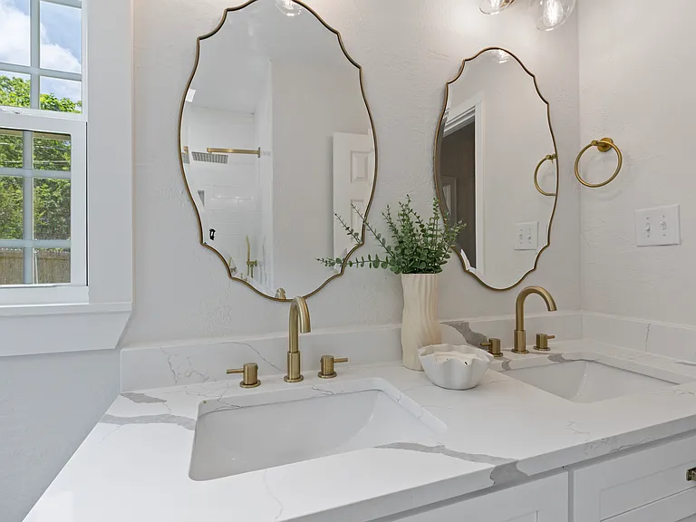 46 Vaughn Dr — Photo 22