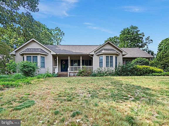 4th image of 29702 Colony Dr