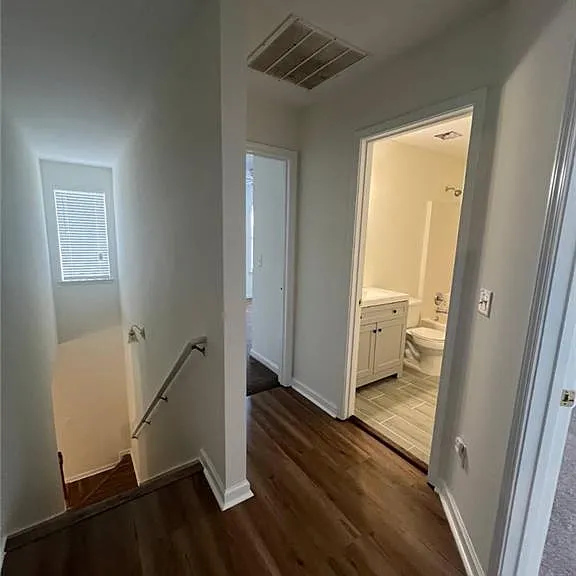 421 Holland Springs Dr — Photo 27