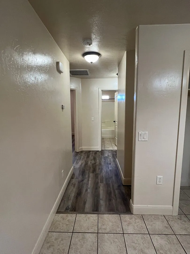 Looks Almost Brand New twin home! — Photo 3