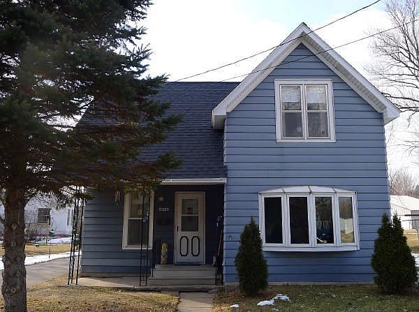1st image of 16735 S 3rd St