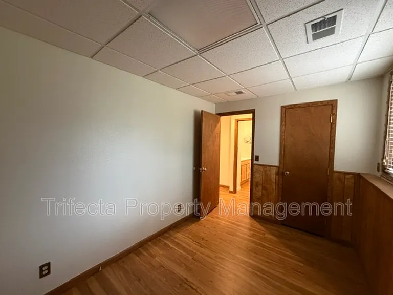 2718 Garden Dr — Photo 18