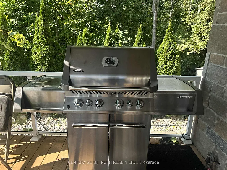 9 Greenwood Forest Rd — Photo 14
