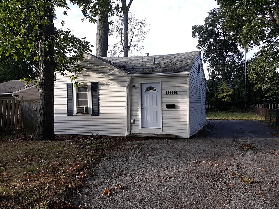 1st image of 1016 E 331st St