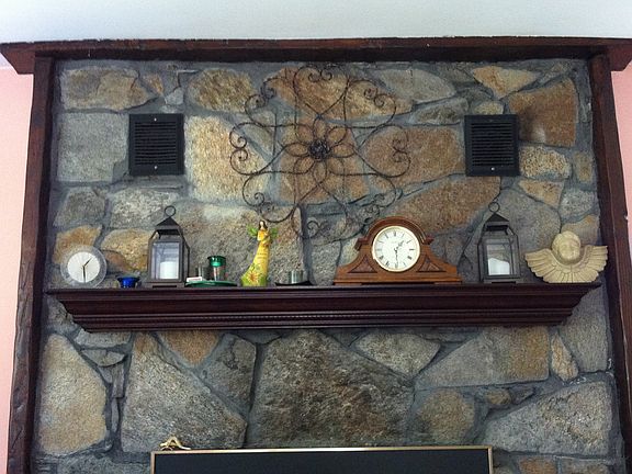 Fireplace mantle