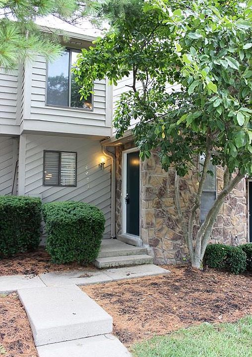 1st image of 4926 Columbia Cir #30-143