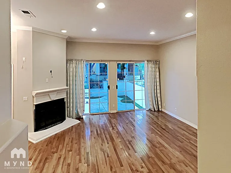 5117 Renaissance Ave #C — Photo 2