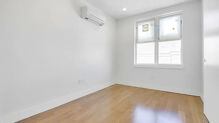 Rented by Nooklyn NYC LLC | media 38