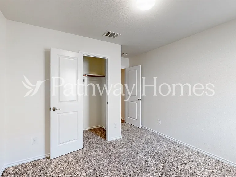 957 English Dr — Photo 13