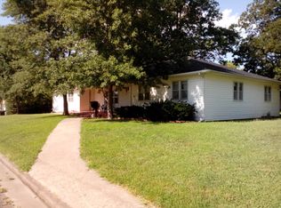 107 Wisconsin St, Neodesha, KS 66757