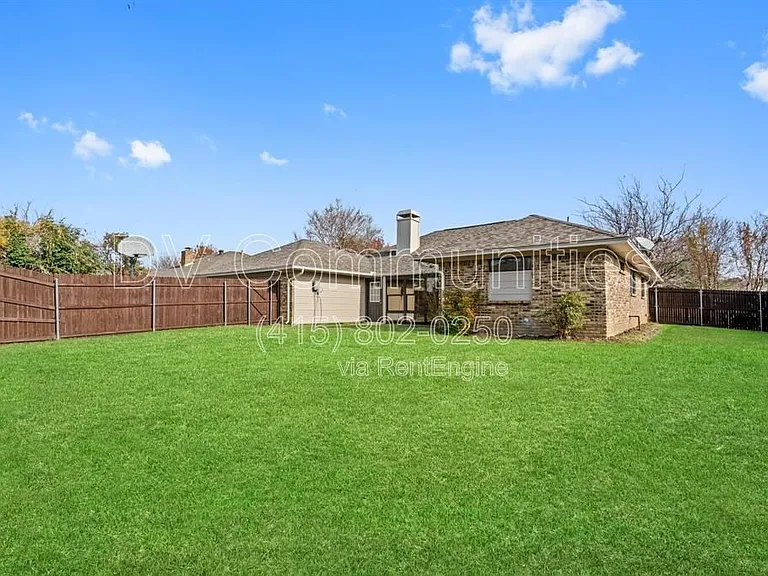 1614 N Valley Pkwy — Photo 2