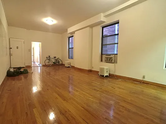 Rented by Sovereign Associates | media 16