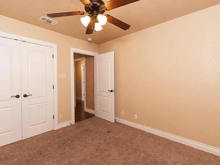 2513 Jackson Dr — Photo 15