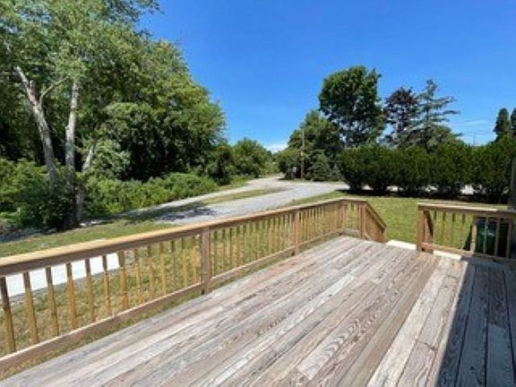 Large 10' x 24' deck