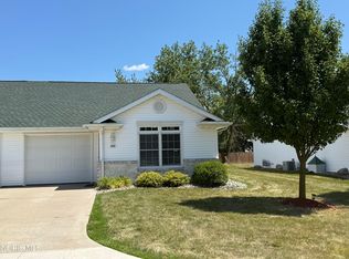 253 Briarheath Dr, Defiance, OH 43512
