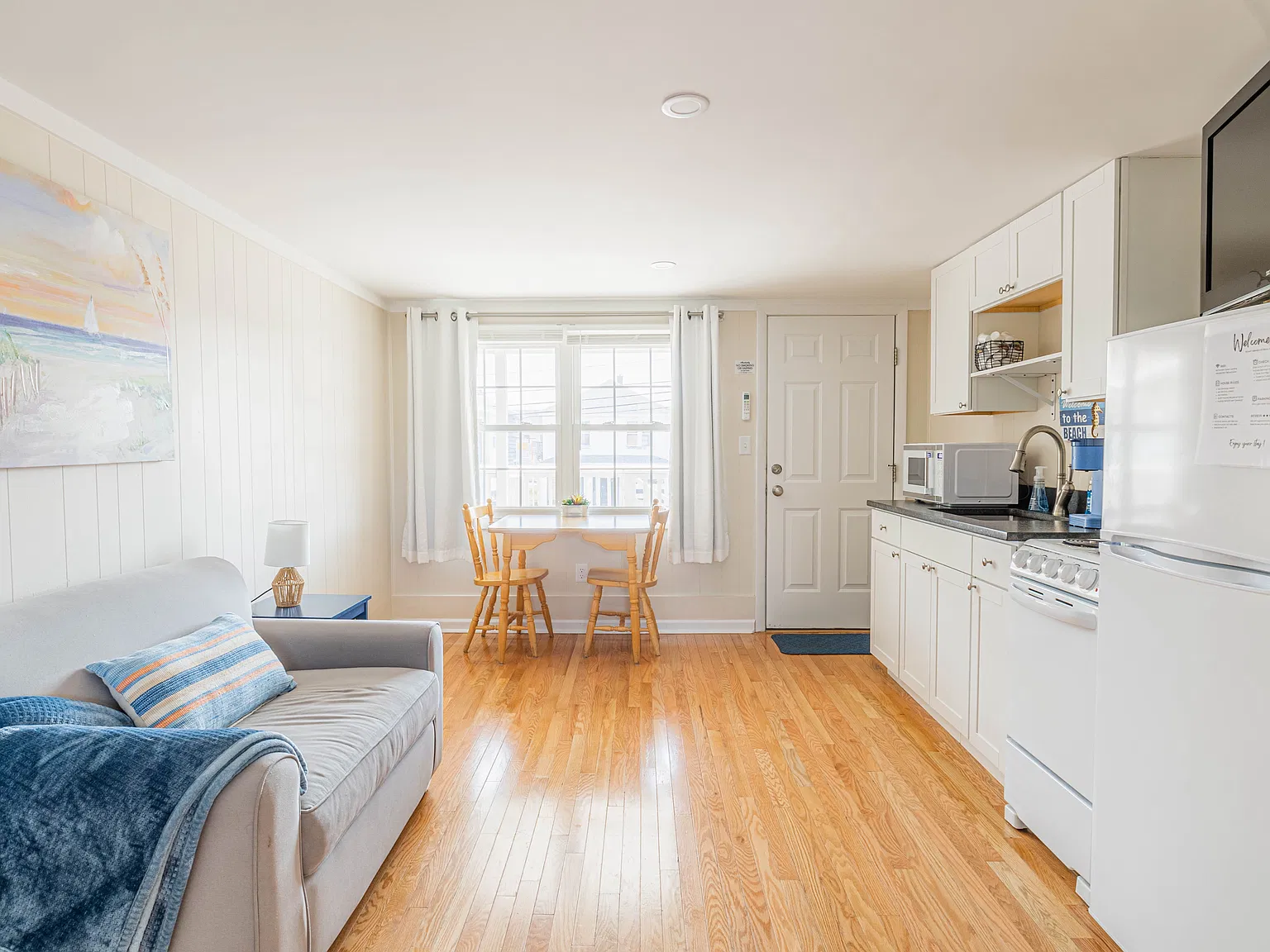 78 E Grand Ave — Photo 4