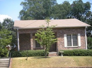 815 N 8th Ave, Laurel, MS 39440