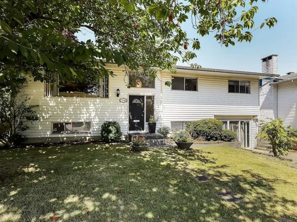 11064 Swan Cres, Surrey, BC V3R 5B6