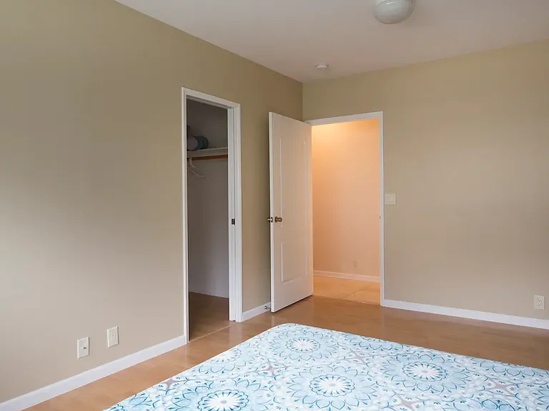 952 Lawelawe St — Photo 11