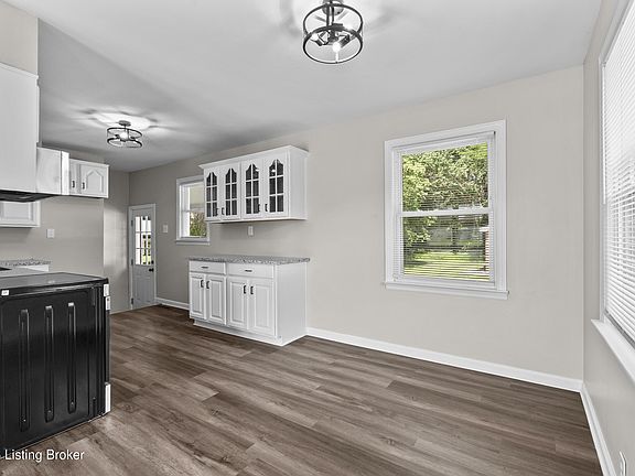 5th image of 9414 Janna Dr