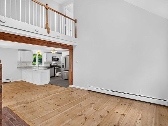 3rd image of 27 Walker Rd
