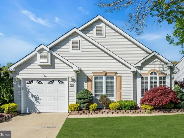 18 Grosunor Ct, Jackson, NJ 08527