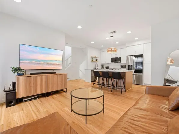 2203 Indus Way, San Marcos, CA 92078