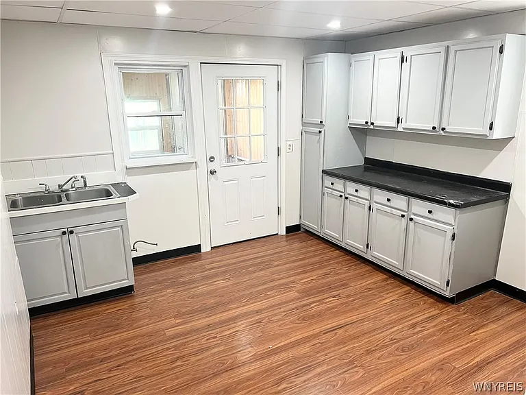 642 Ashland Ave — Photo 4