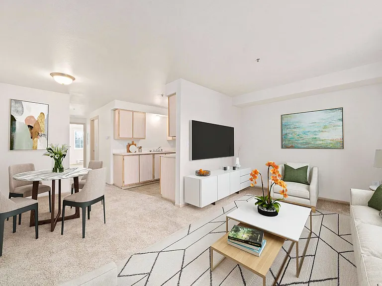 The Summit Apartments — Photo 17