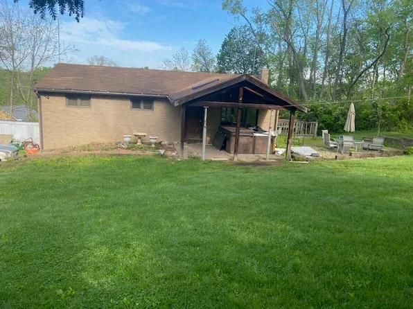 387 Lariat Dr, McMurray, PA 15317