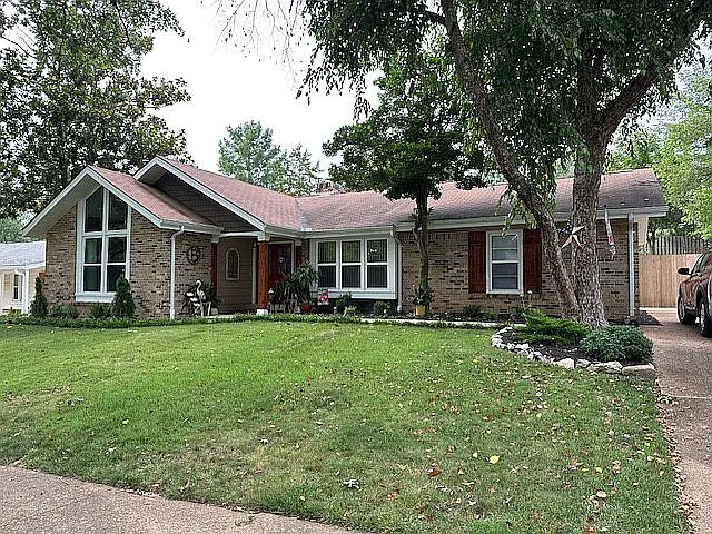 15286 Golden Rain Dr photo 1