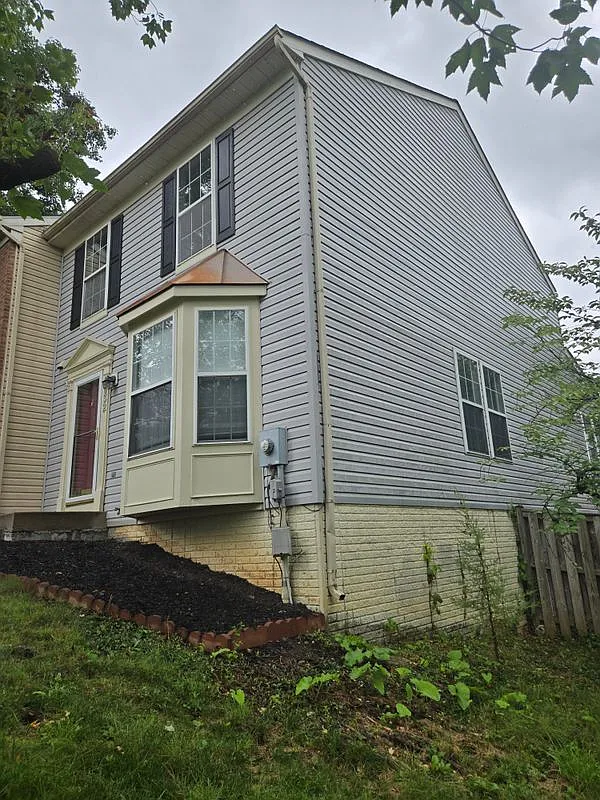 4 bed, 3.5 bath, 1994 sqft, $2,595 — Photo 2