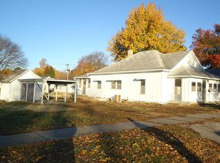 403 Chestnut St, Wamego, KS 66547