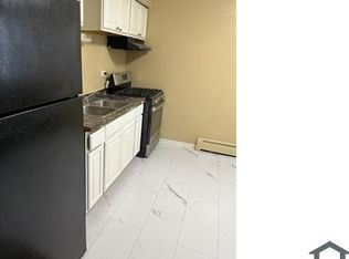 8229 S King Dr, Chicago, IL 60619