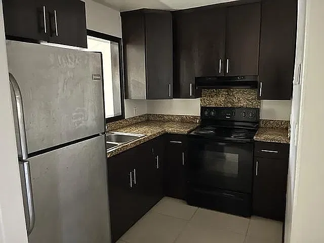 2 bed, 975 sqft, $1,100 — Photo 2