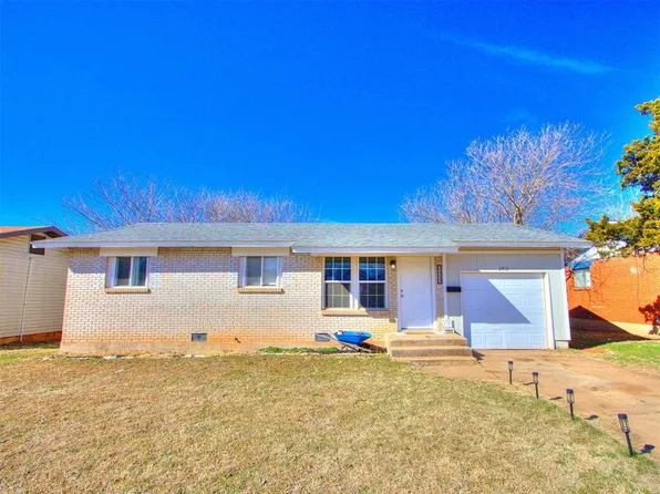 2413 Queensbury Rd, Moore, OK 73160